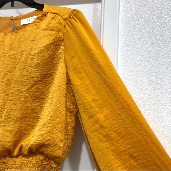 Astr The Label Satin Smocked Keyhole Back Blouse - Picture 5 of 8